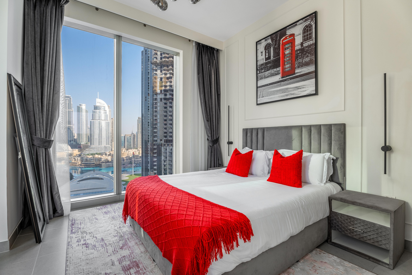 London themed apartment in Dubai